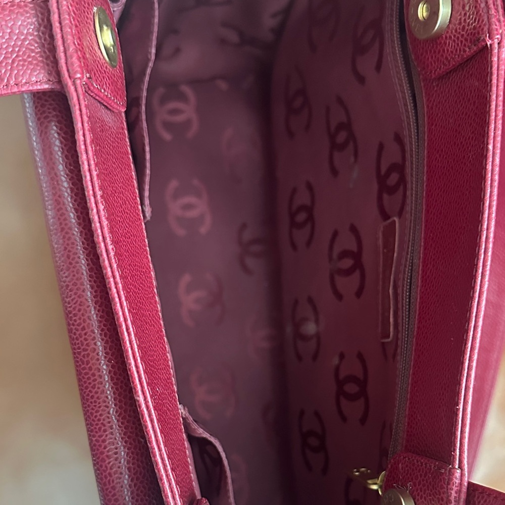 CHANEL Deep Red Leather Tote - Picture 6 of 12